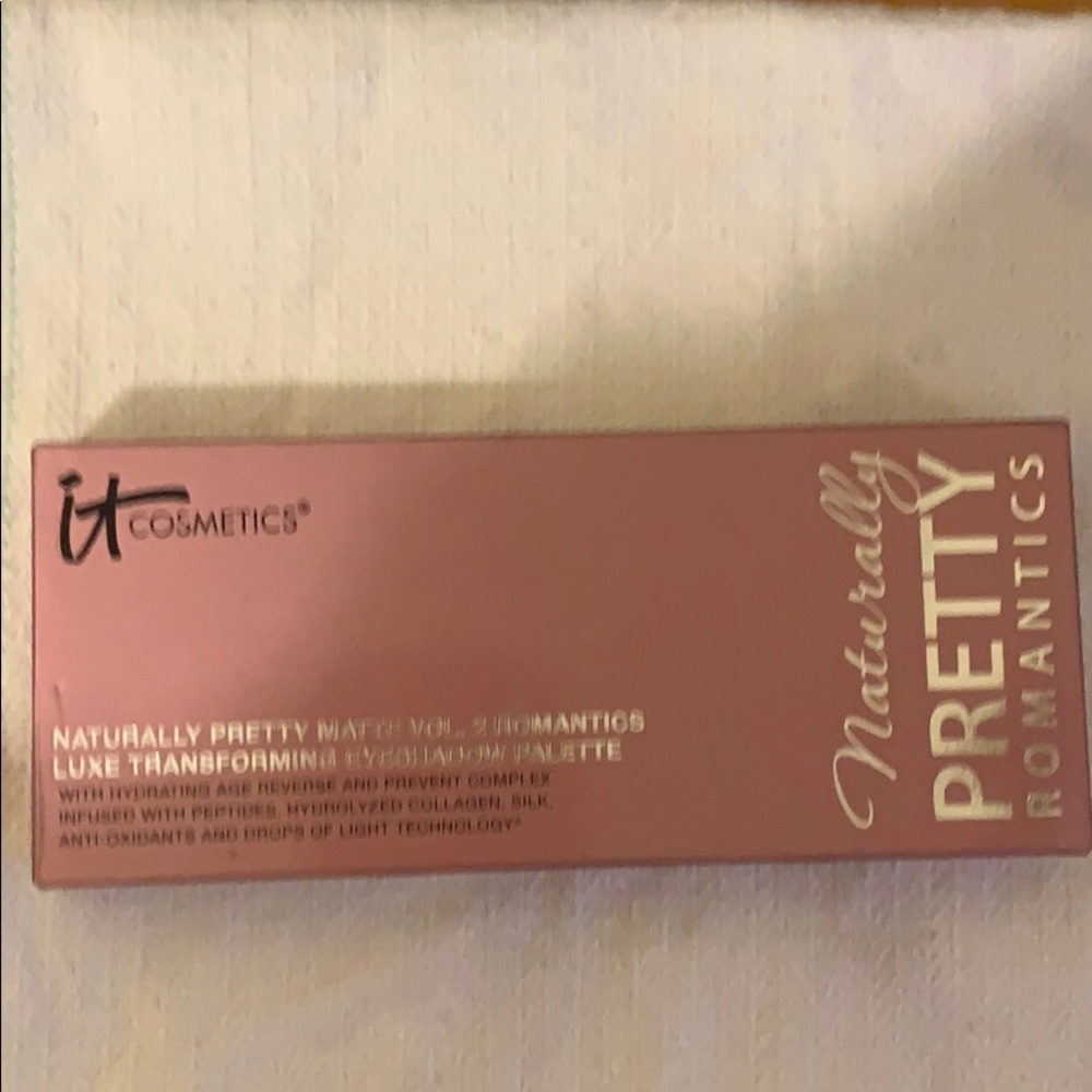 it COSMETICS